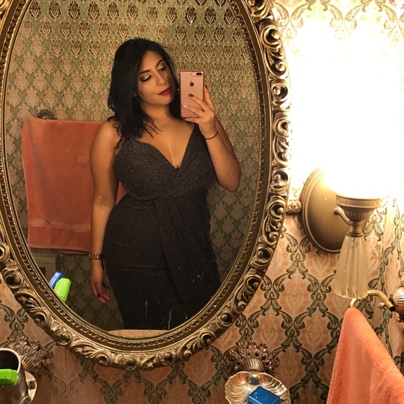 Black and Gold Guess Dress - Picture 3 of 3